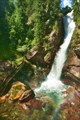 Радужные брызги водопада Чарующего